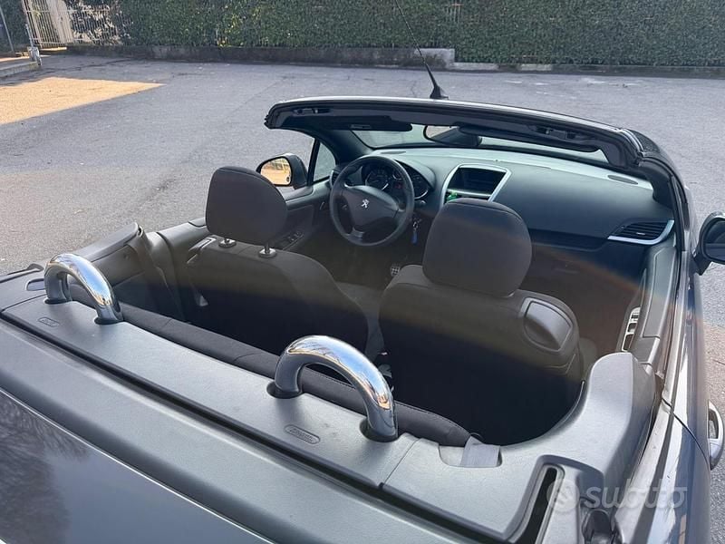 Usata Peugeot 207 CC Allure 120 CV (88 kW) 2013 Grigio Cabrio