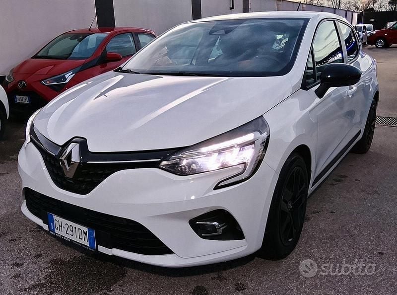 Usata Renault Clio V Intens 100 CV (73 kW) 2021 Bianco Berlina