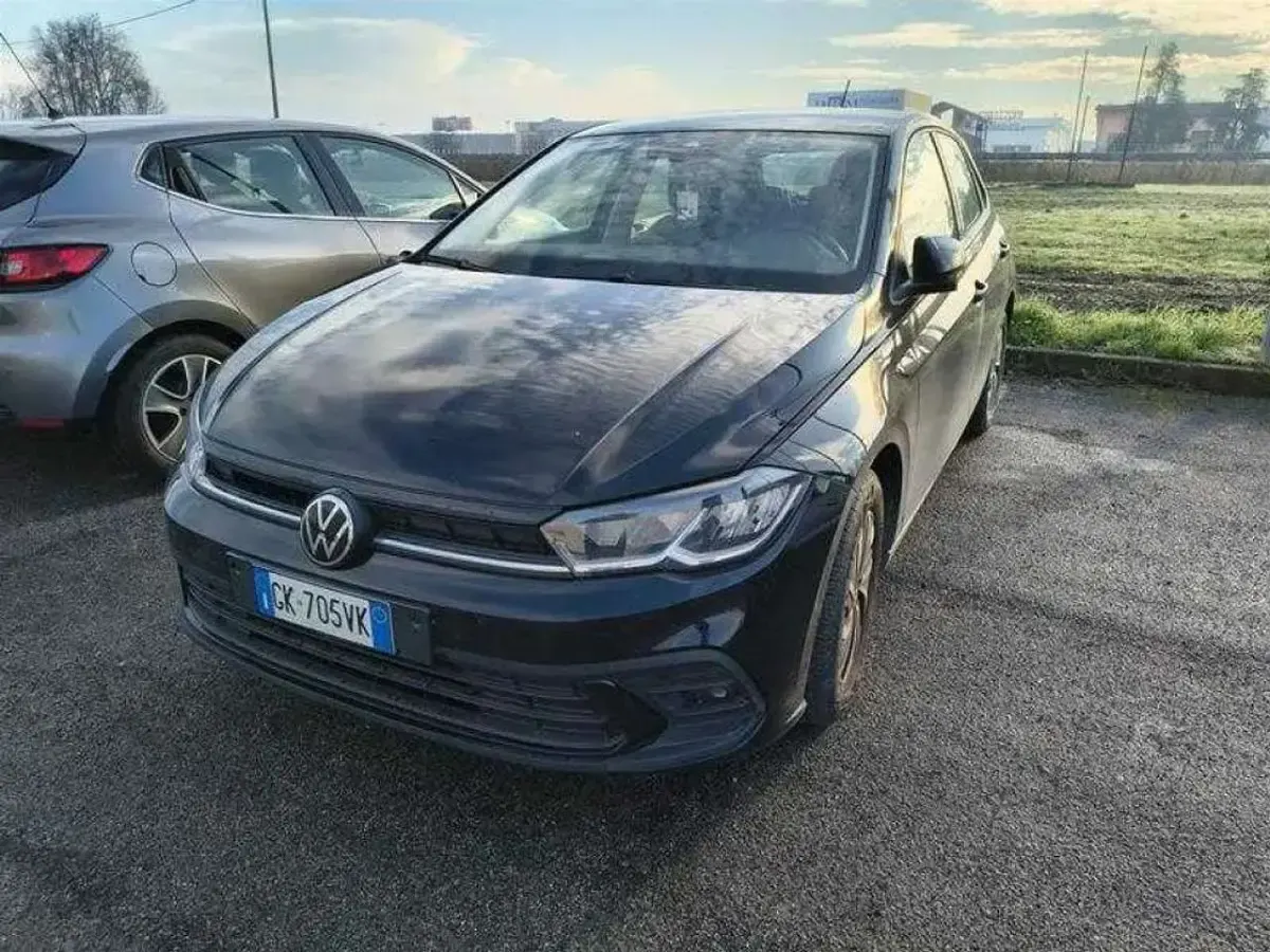 Usata VW Polo Life 95 CV (69 kW) 2022 Nero Utilitaria