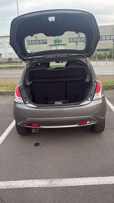Usata Lancia Ypsilon S 69 CV (50 kW) 2022 Utilitaria
