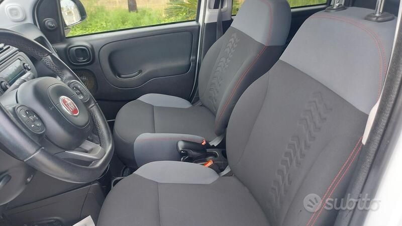 Usata Fiat Panda Lounge 69 CV (50 kW) 2018 Bianco Utilitaria