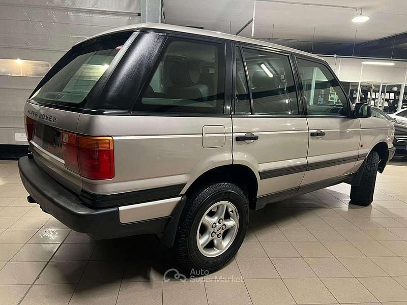 Usata Land Rover Range Rover HSE 218 CV (160 kW) 1999 Grigio SUV