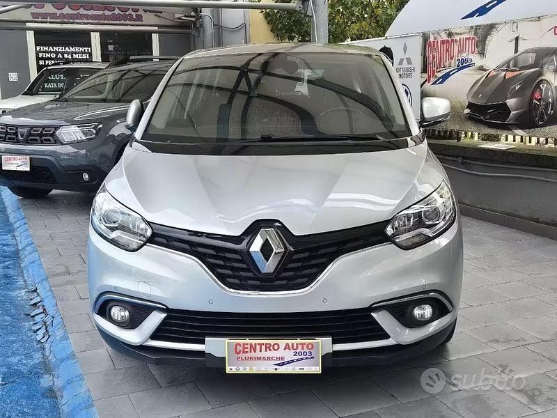Usata Renault Grand Scénic IV Initiale Paris 120 CV (88 kW) 2019 Bianco Monovolume