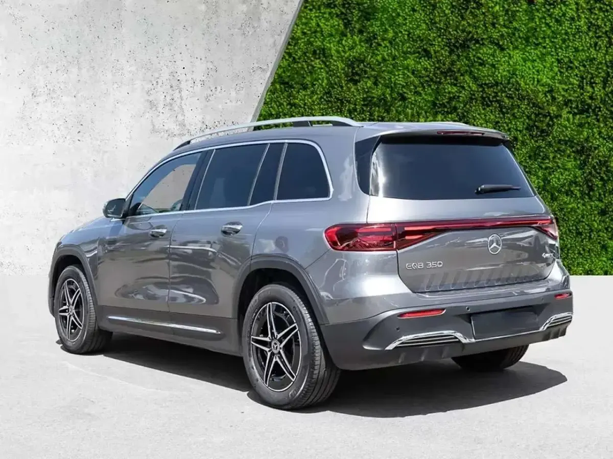 Usata Mercedes EQB350 Advanced 214 kW (292 CV) 2025 Mountain gray SUV