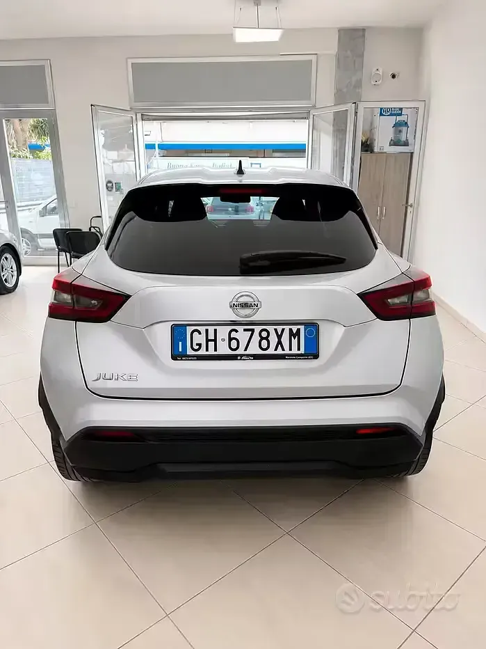 Usata Nissan Juke N-Connecta 114 CV (83 kW) 2022 Grigio SUV
