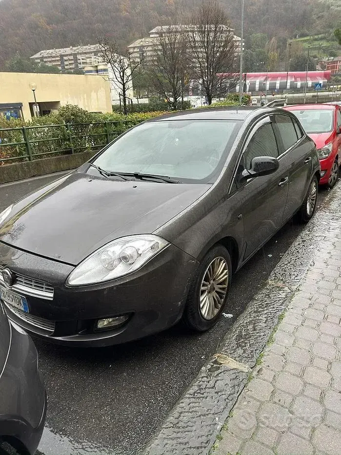 Usata Fiat Bravo 120 CV (88 kW) 2010 Grigio Utilitaria