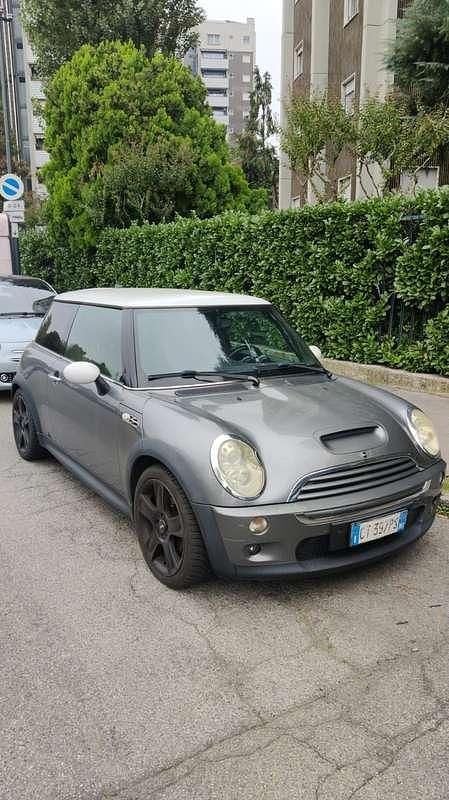 Usata Mini Cooper S 170 CV (125 kW) 2005 Argento Utilitaria