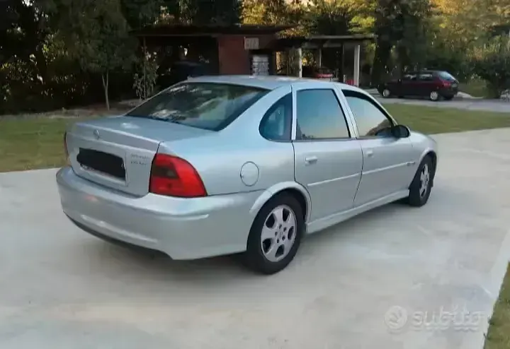 Occasion Opel Vectra Edition 101 PK (74 kW) 2000 Sedan