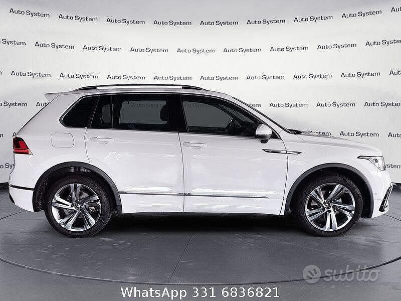 Usata VW Tiguan R-line 150 CV (110 kW) 2023 Bianco SUV
