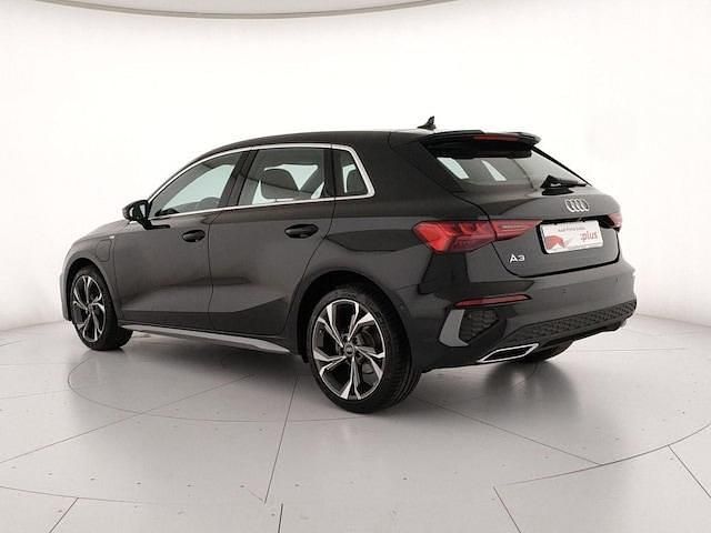 Usata Audi A3 S-Line 204 CV (150 kW) 2024 Nero mito metallizzato Berlina