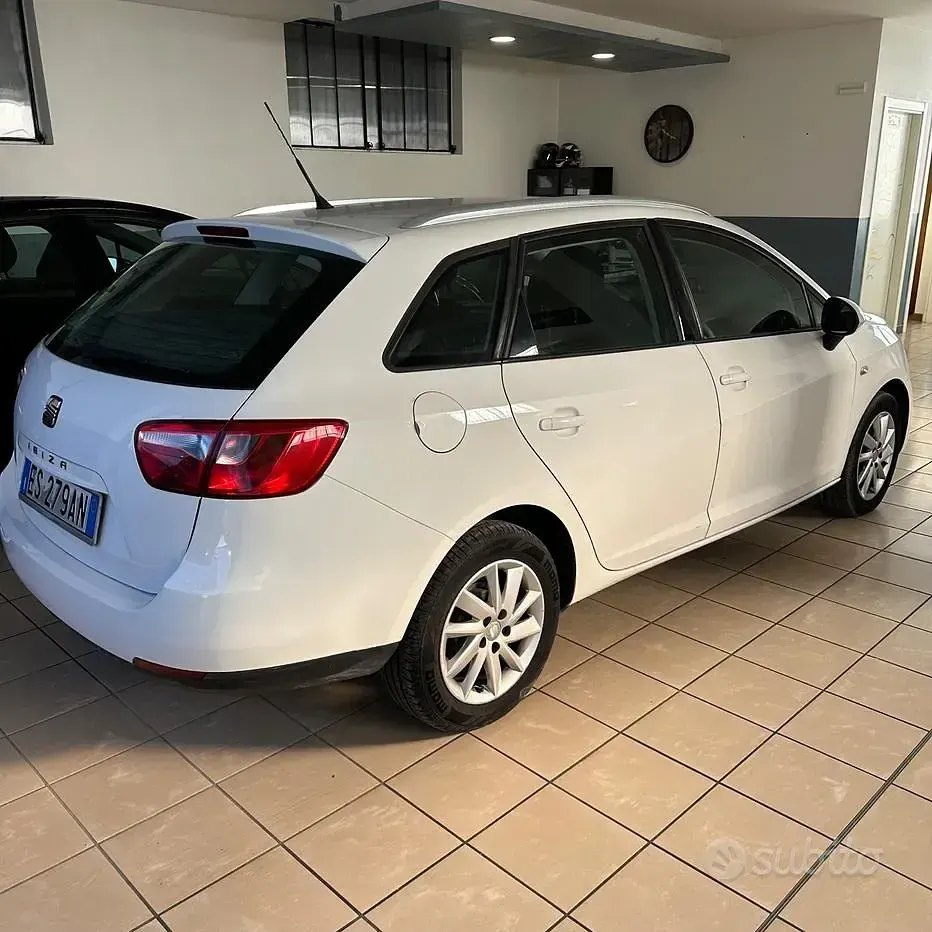 Usata Seat Ibiza ST Style 90 CV (66 kW) 2013 Bianco Station wagon