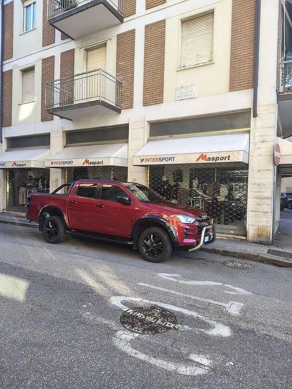 Usata Isuzu D-Max 163 CV (119 kW) 2023 Furgone