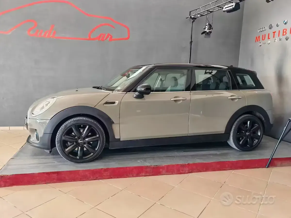 Usata Mini Cooper D Clubman Business 150 CV (110 kW) 2018 Verde Station wagon