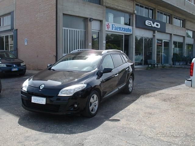 Nero Usata 2011 Renault Mégane GrandTour Station wagon | 6500 € (Buon prezzo) - Immagine 1/4