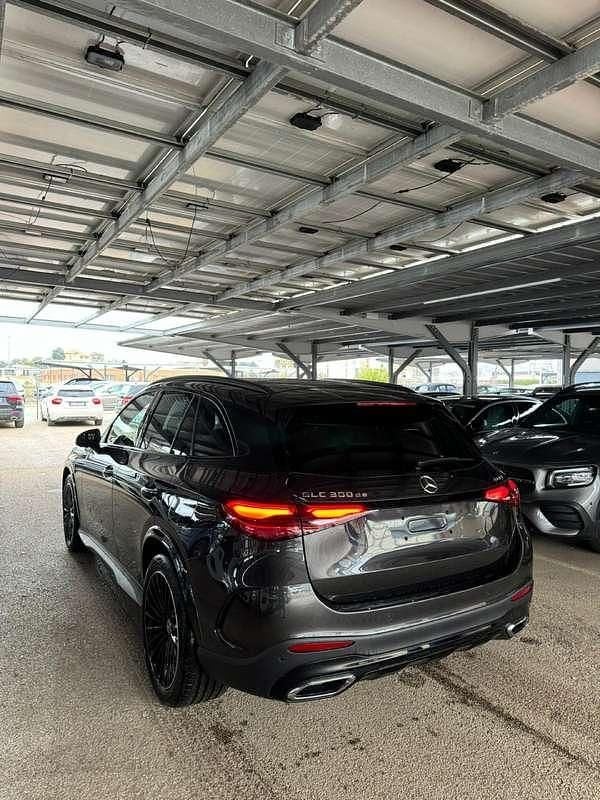 Usata Mercedes GLC300e AMG Line Premium Plus 197 CV (144 kW) 2024 Grigio SUV
