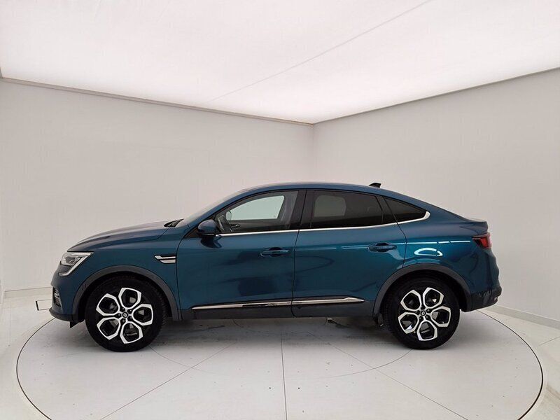 Usata Renault Arkana Intens 145 CV (106 kW) 2021 Blu zanzibar SUV