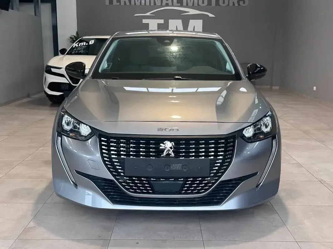 Usata Peugeot 208 Allure 101 CV (74 kW) 2022 Grigio Utilitaria