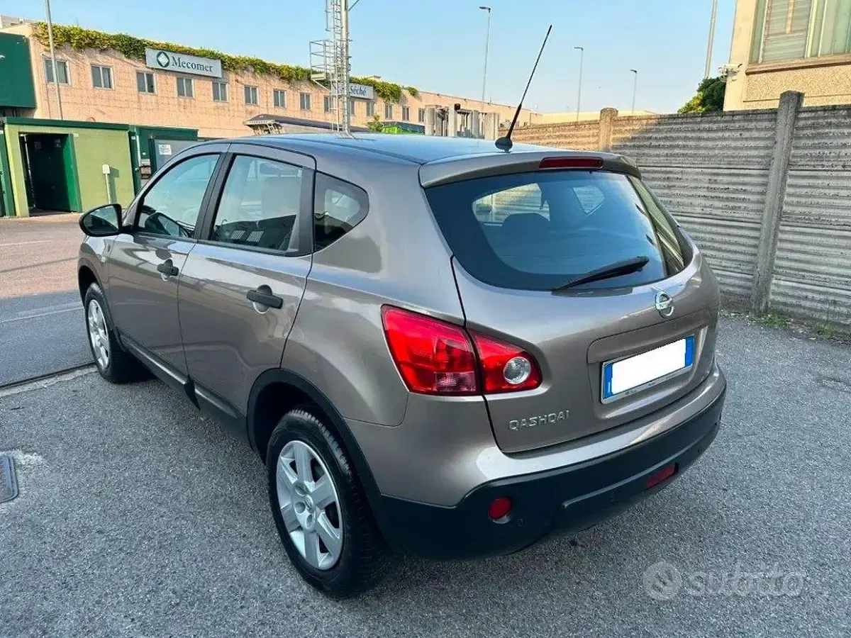 Usata Nissan Qashqai 116 CV (85 kW) 2009 Grigio SUV