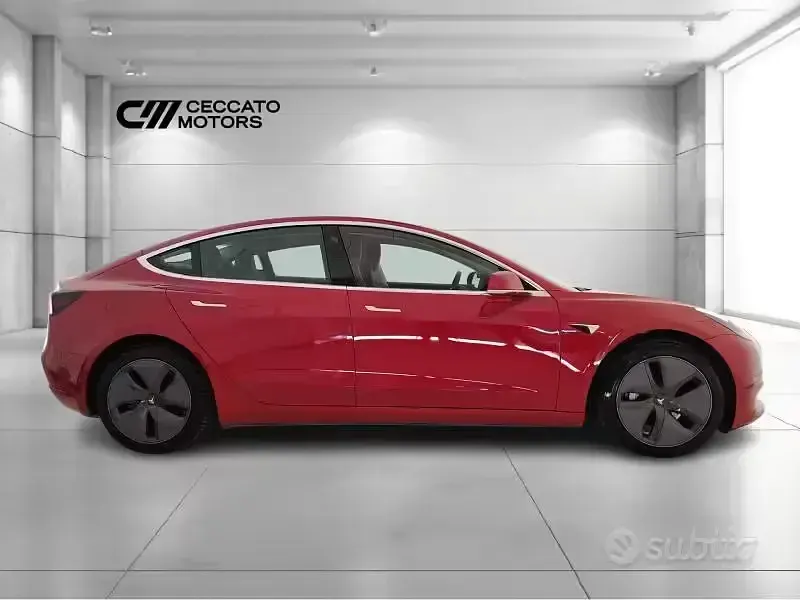 Usata Tesla Model 3 Long Range AWD 152 kW (208 CV) 2020 Rosso Berlina