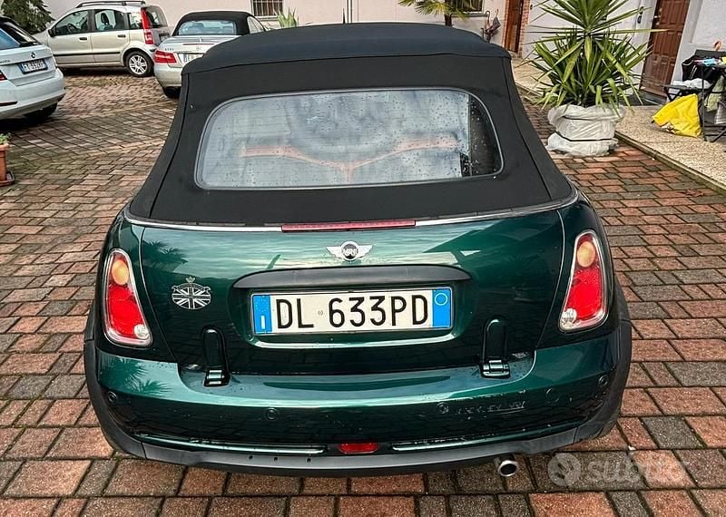 Usata Mini One Cabriolet 90 CV (66 kW) 2007 Verde Cabrio