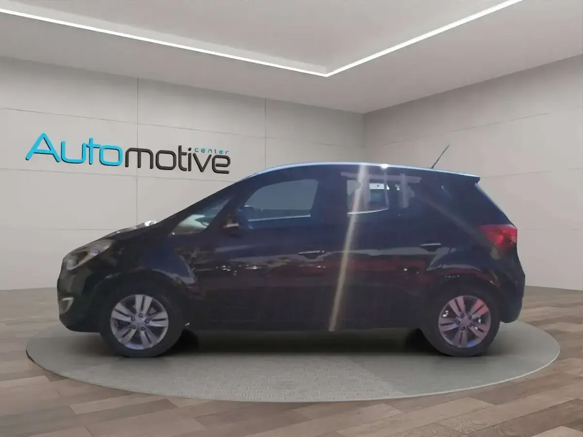 Usata Hyundai ix20 Xpossible 90 CV (66 kW) 2015 Nero Utilitaria