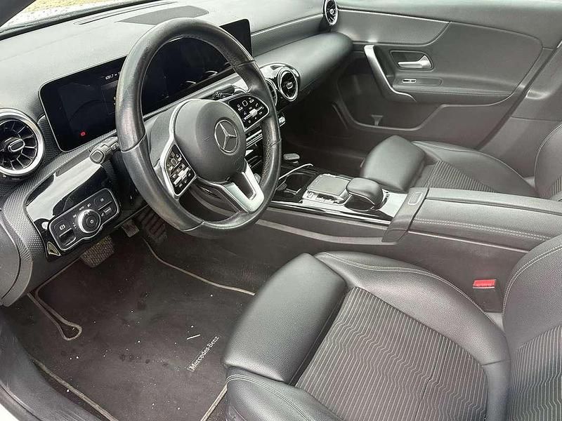 Usata Mercedes 180 158 CV (116 kW) 2021 Berlina