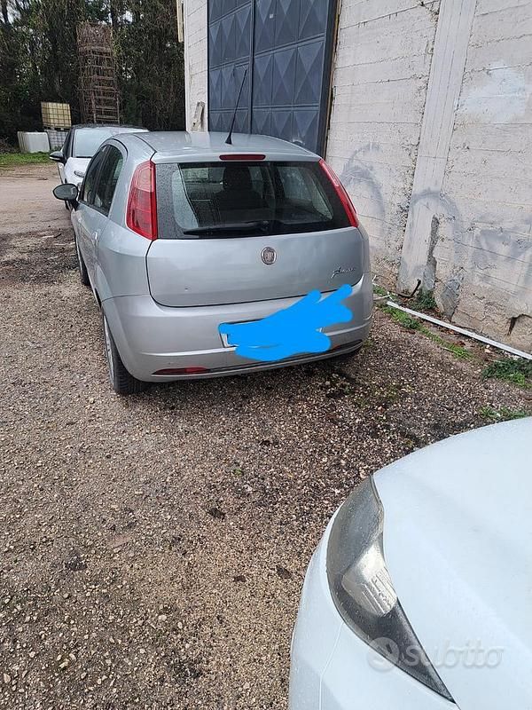 Usata Fiat Grande Punto 90 CV (66 kW) 2007 Grigio Utilitaria
