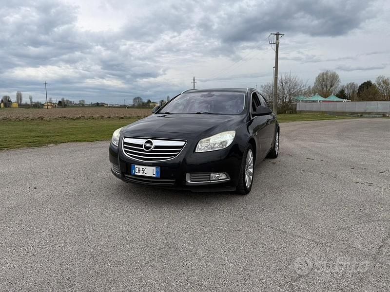 Usata Opel Insignia Cosmo 180 CV (132 kW) 2011 Nero Station wagon