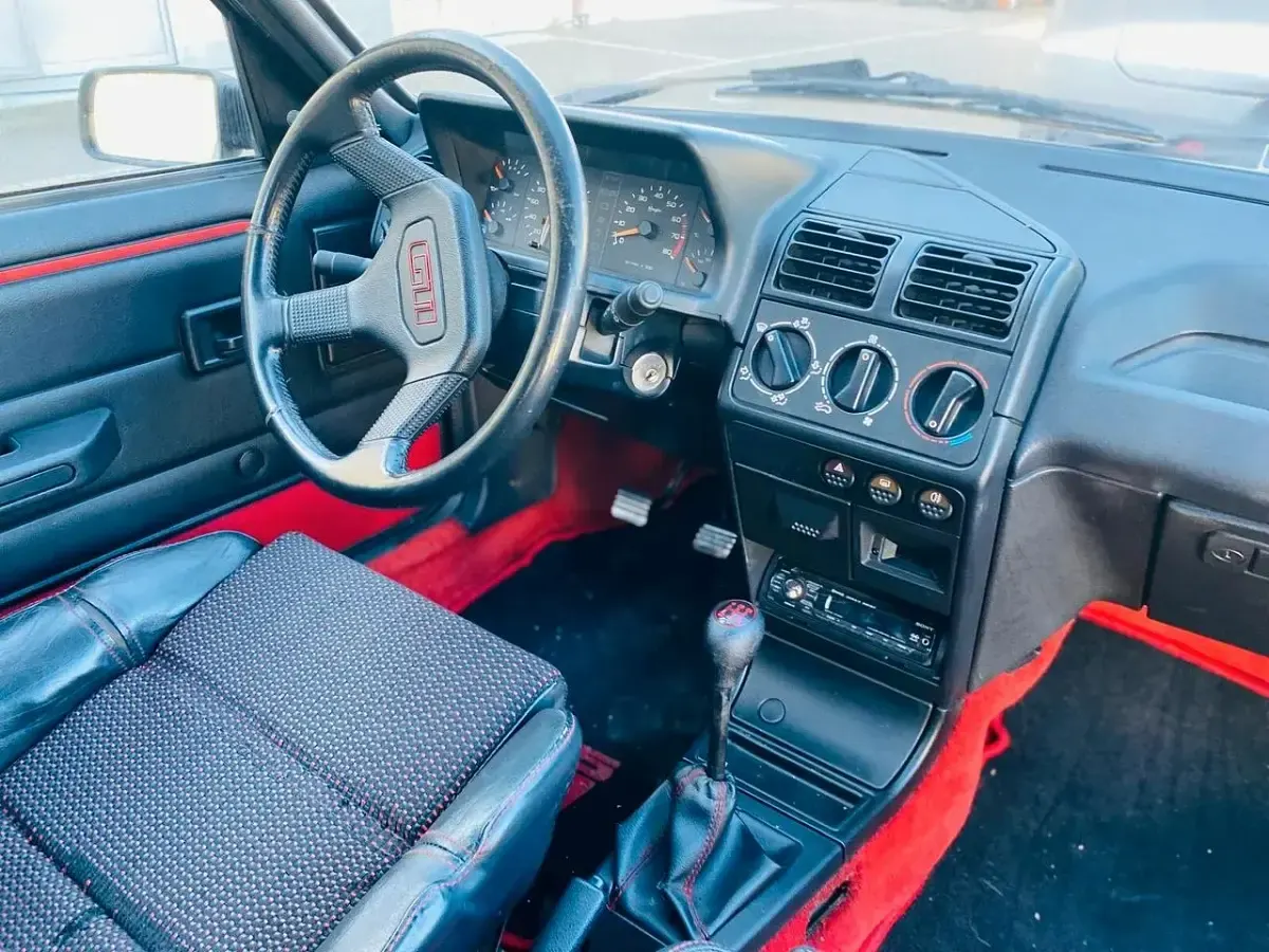 Usata Peugeot 205 GTi 128 CV (94 kW) 1990 Grigio Berlina