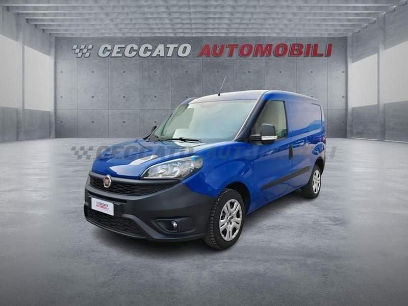 Usata Fiat Doblò 95 CV (69 kW) 2018 Blu Monovolume