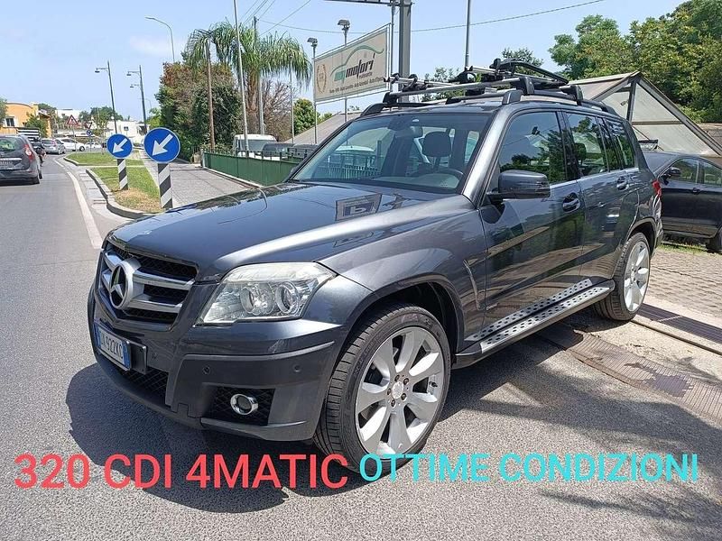 Usata Mercedes GLK320 231 CV (169 kW) 2009 Grigio SUV