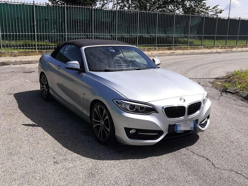 Usata BMW 220 Sport Line 190 CV (139 kW) 2016 Argento Cabrio