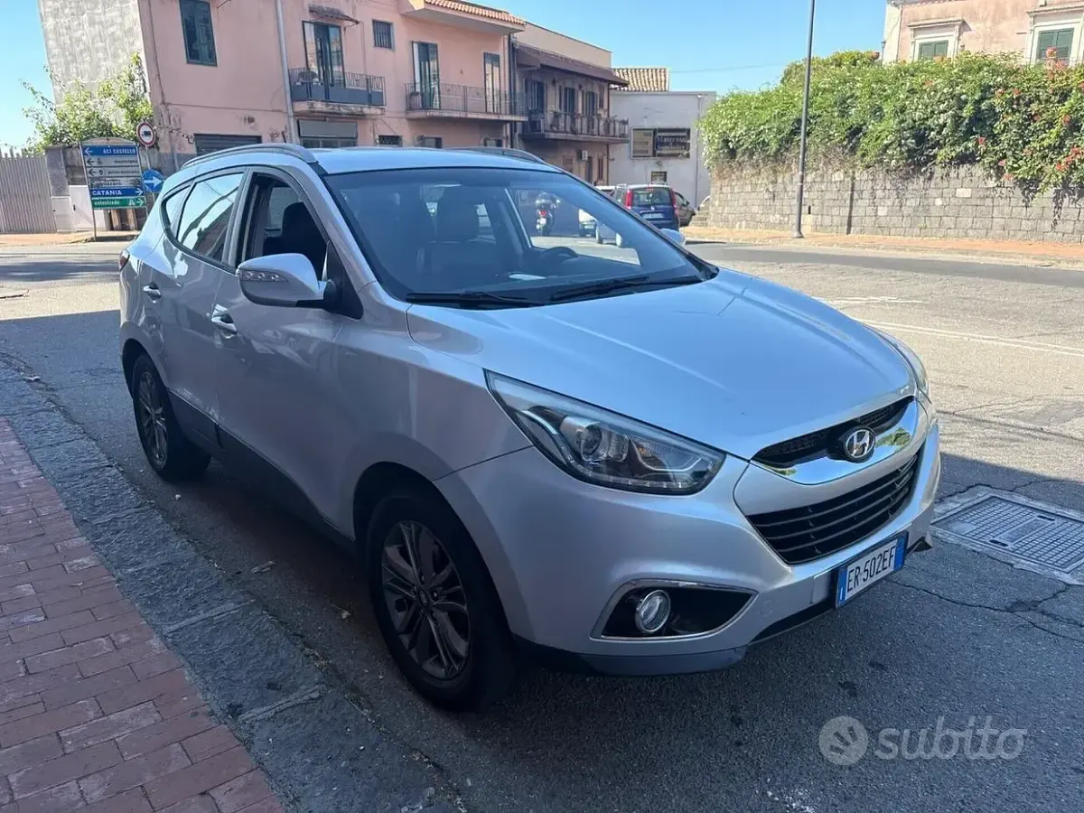 Usata Hyundai ix35 Xpossible 115 CV (84 kW) 2014 Grigio SUV