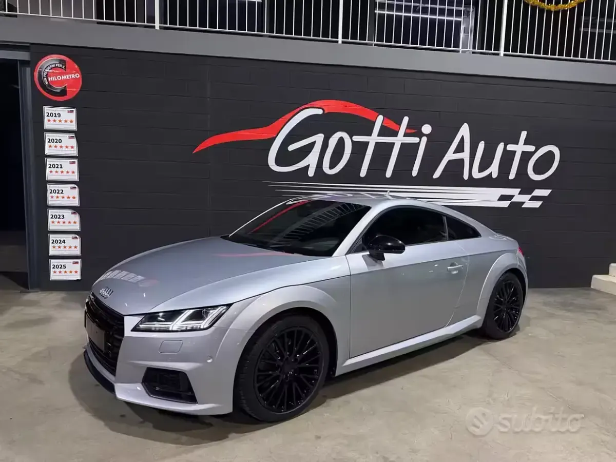 Begagnad Audi TT S-Line 230 HK (169 kW) 2014 Grå Sportkupé