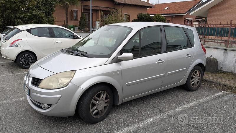 Usata Renault Scénic II Dynamique 131 CV (96 kW) 2008 Monovolume