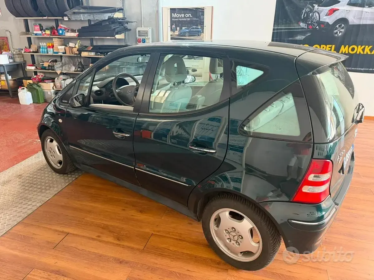 Usata Mercedes A160 Avantgarde 102 CV (75 kW) 2001 Verde Utilitaria