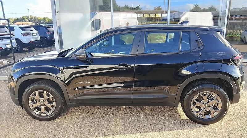 Usata Jeep Avenger Longitude 101 CV (74 kW) 2024 Nero SUV