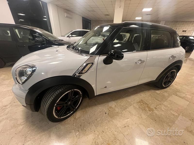 Begagnad Mini Cooper D Countryman 143 HK (105 kW) 2013 Vit SUV