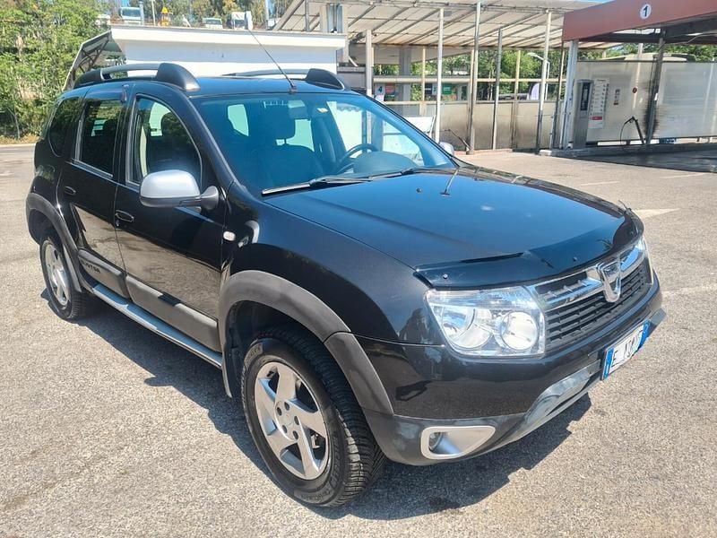 Nero Usata 2012 Dacia Duster Lauréate Station wagon | 4490 € (Ottimo prezzo) - Immagine 1/4