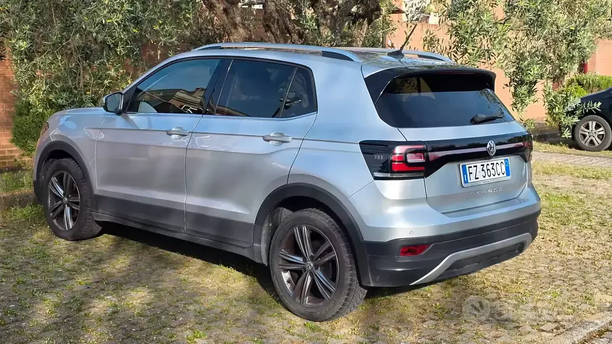 Usata VW T-Cross Advance 95 CV (69 kW) 2019 Grigio SUV