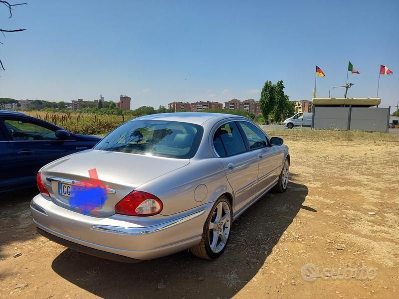 Usata Jaguar X-type S 156 CV (114 kW) 2002 Grigio Berlina
