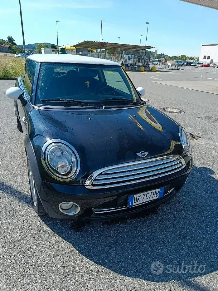 Usata Mini Cooper 120 CV (88 kW) 2007 Nero Utilitaria