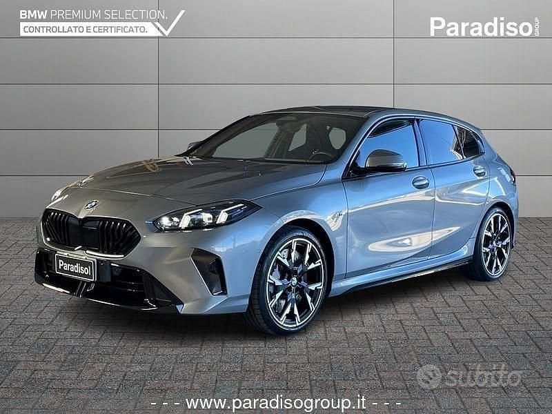 Grigio Nuova 2025 BMW 120 M Sport Due volumi | 40.300 € (Molto cara) - Immagine 1/4