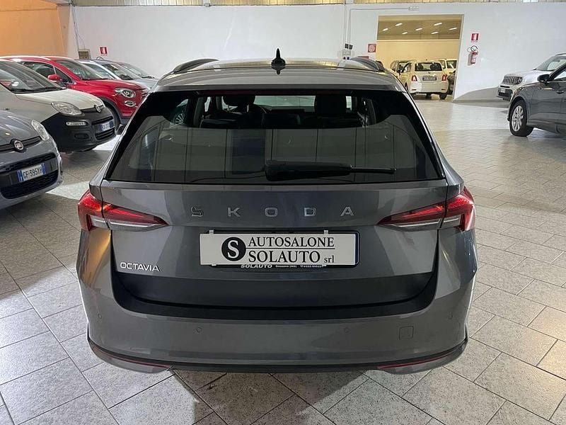 Usata Skoda Octavia Selection 150 CV (110 kW) 2024 Grigio Station wagon