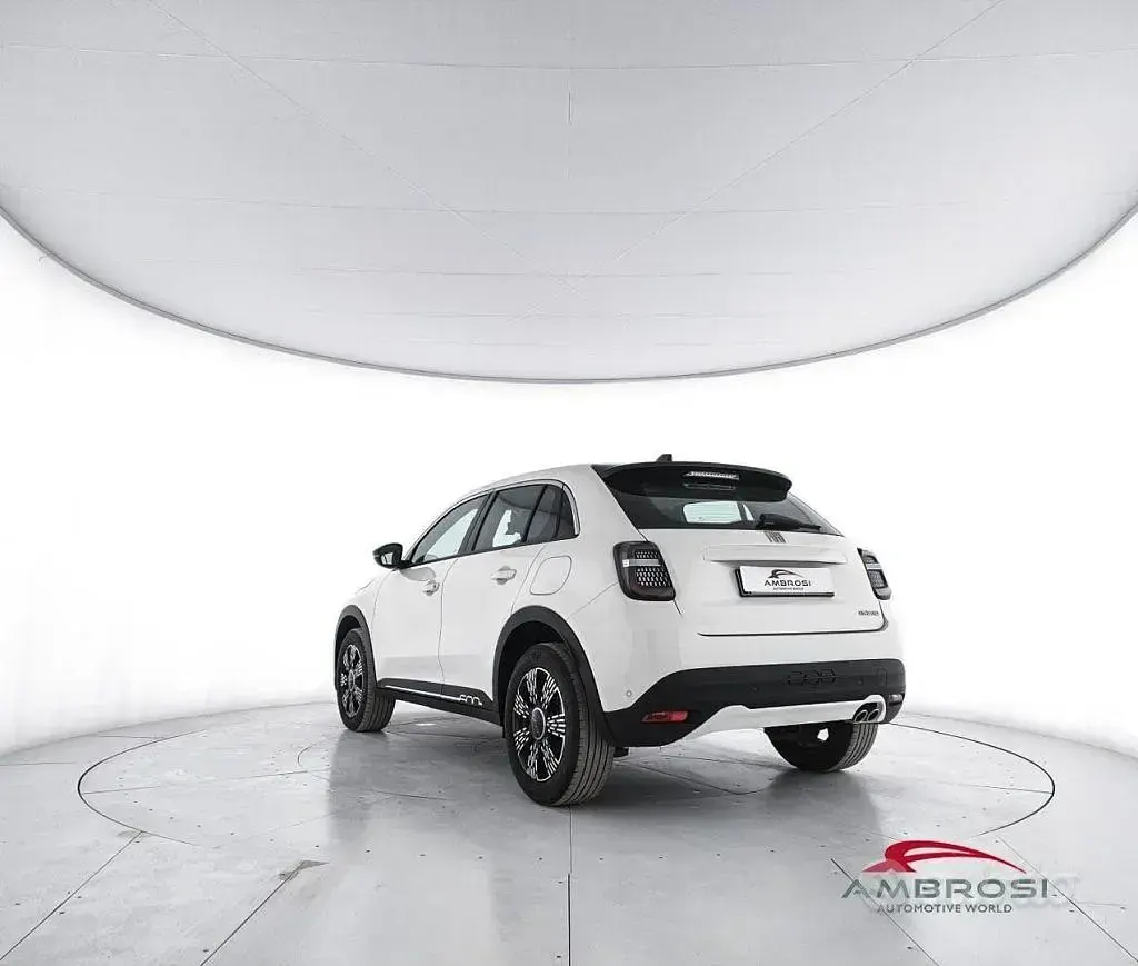 Usata Fiat 600 145 CV (106 kW) 2025 Bianco SUV