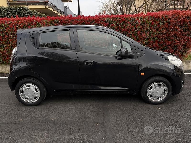 Usata Chevrolet Spark LS 67 CV (49 kW) 2011 Nero Utilitaria