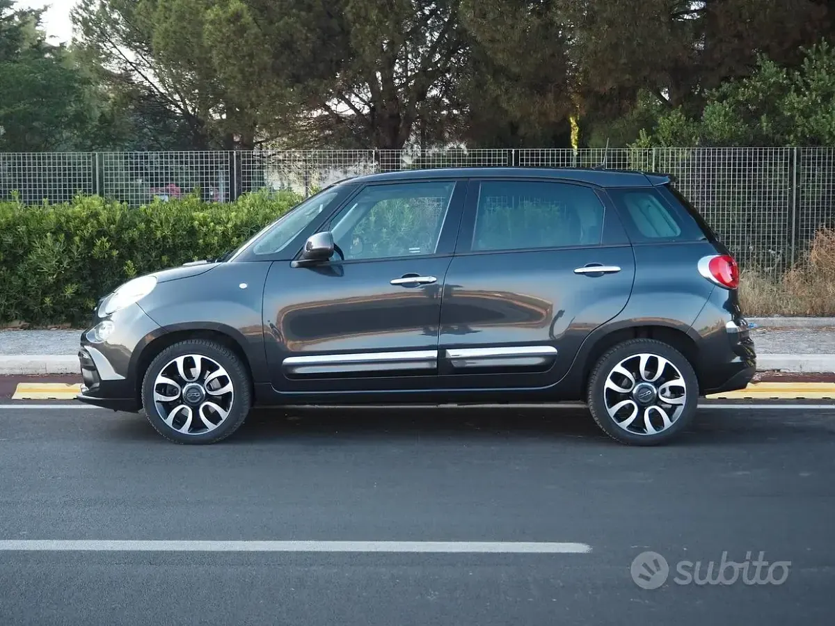 Usata Fiat 500L Lounge 120 CV (88 kW) 2019 Grigio Monovolume