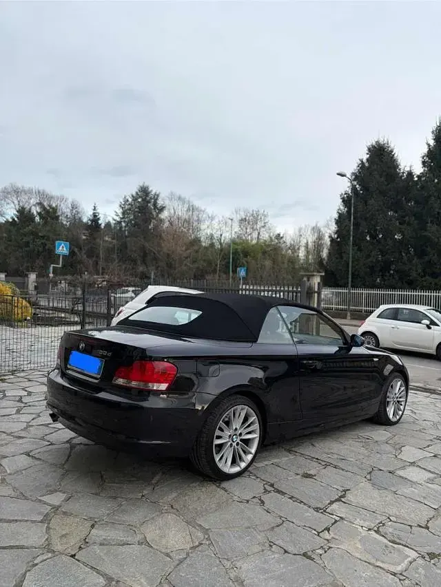 Usata BMW 120 176 CV (129 kW) 2010 Nero Utilitaria