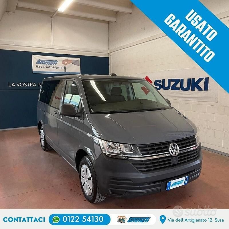 Usata VW Caravelle Trendline 110 CV (80 kW) 2021 Grigio Monovolume
