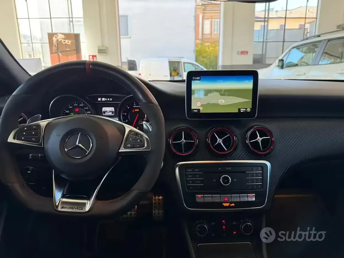 Usata Mercedes A45 AMG 381 CV (280 kW) 2016 Utilitaria